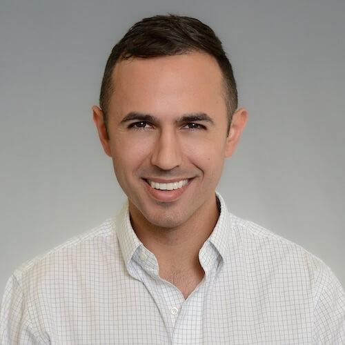 Dr Deniakos