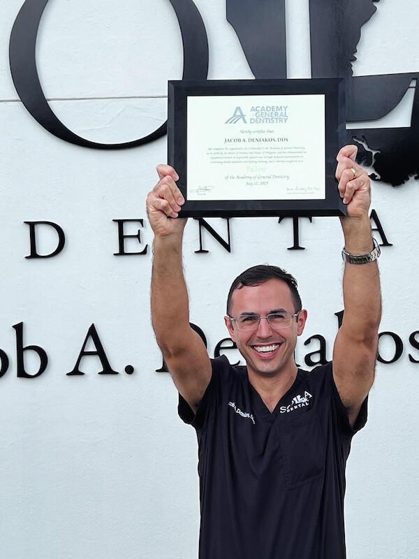 Dr Deniakos Award